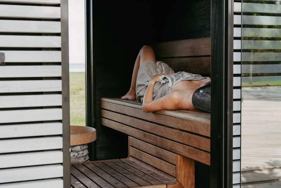 Hybrid Outdoor Sauna Buyer's Guide: Top Picks Reviewed